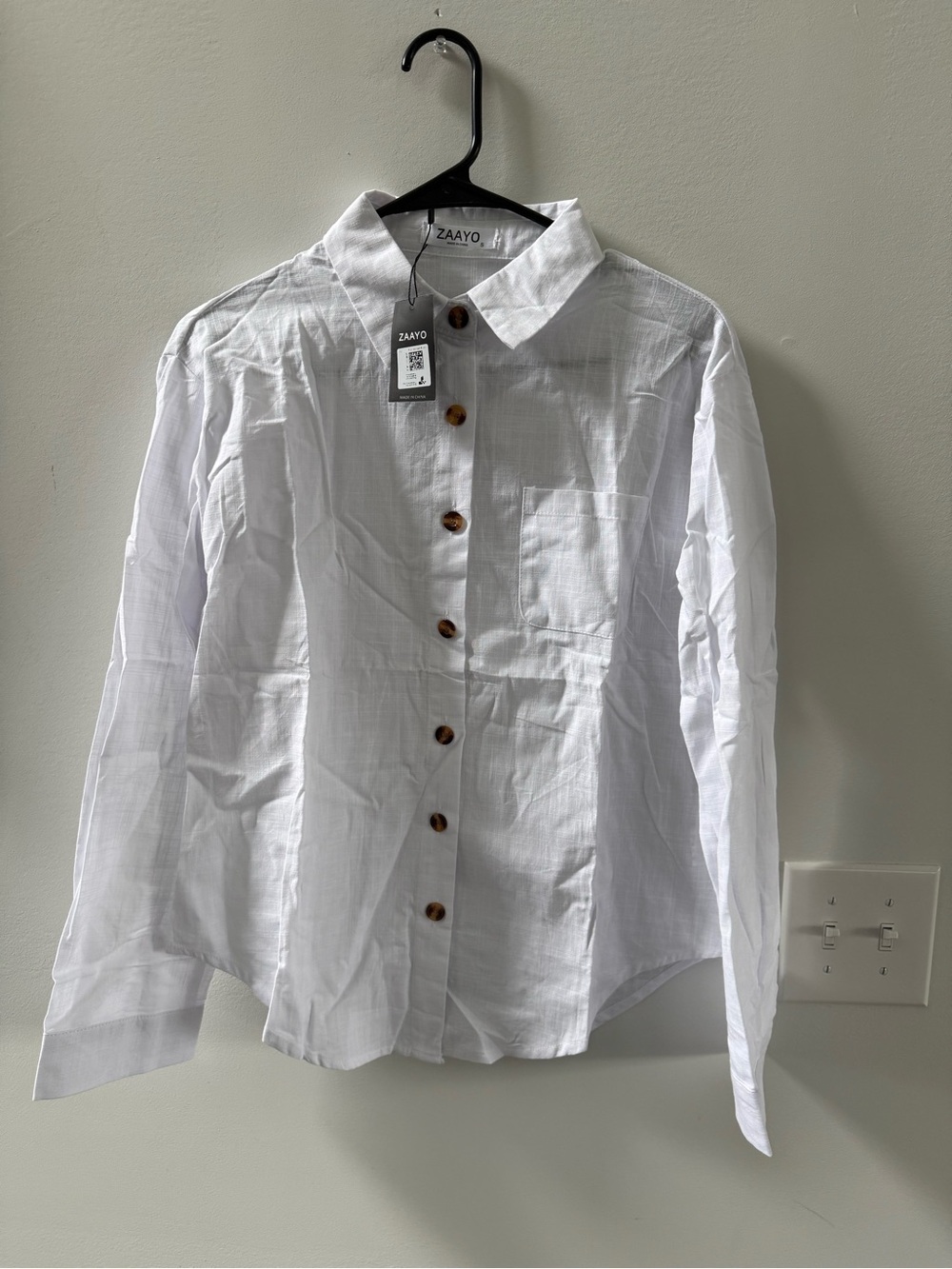 Women's White Button-Front Shirt with Pocket